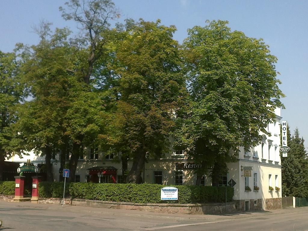 Hotel Weisse Taube Dobeln Exterior photo